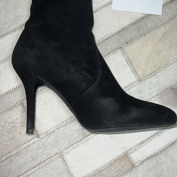 Stuart Weitzman suede knee high boots - Picture 3 of 7